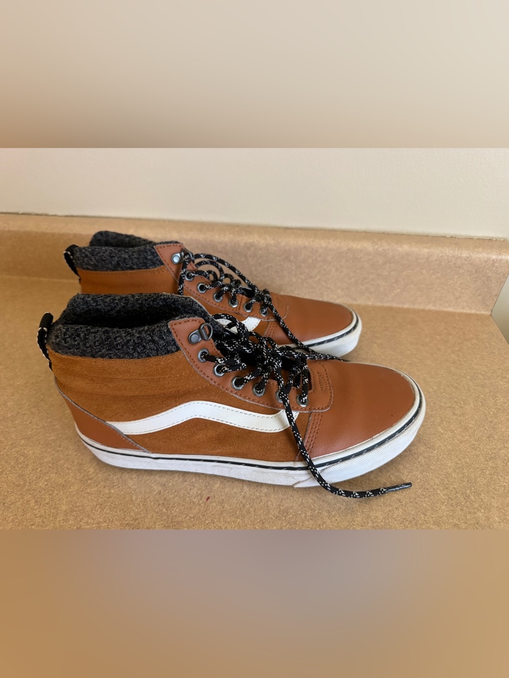 Vans Ward Hi MTE high-top sneakers in brown leather with fleece lined 8.5 Men’s